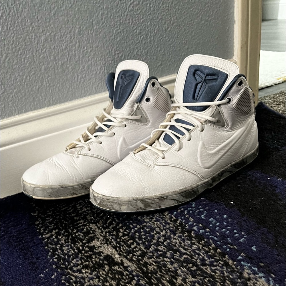 Nike Kobe 9 NSW lifestyle wolf gray shoes